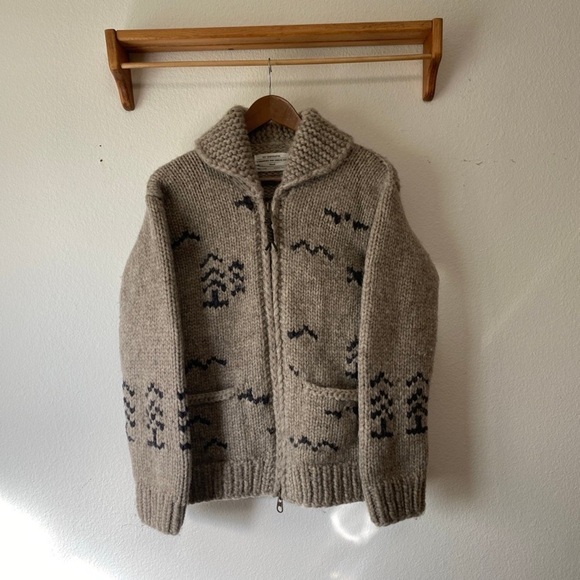 REI a wilderness spirit born 1938 limited addition 100% wool cowichan syle - Picture 2 of 12